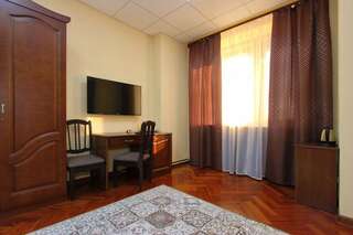 Гостиница Симбирск Ульяновск Двухместный с ванной-2